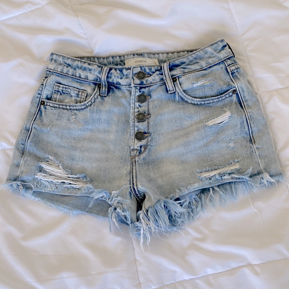HIDDEN - light wash cut off frayed denim shorts